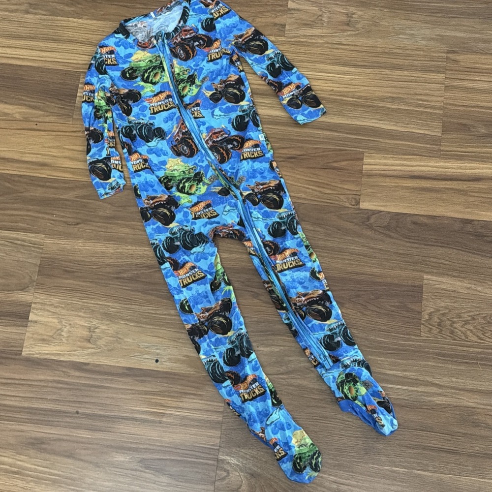 Posh Peanut Baby Boys 18-24 Months Hot Wheels Racecar Footed Sleeper Pajamas